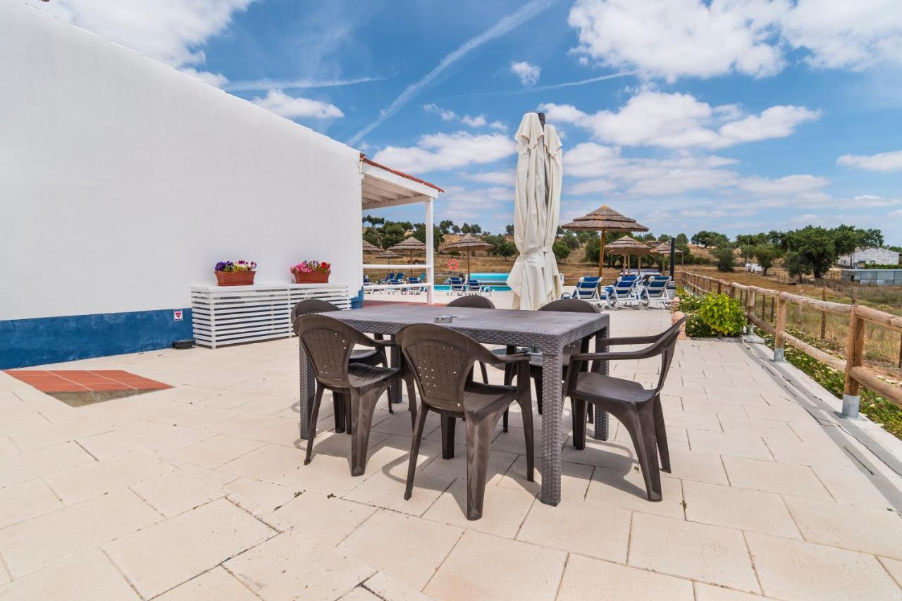 Monte Da Cabeca Gorda Bed & Breakfast Alcáçovas Екстериор снимка