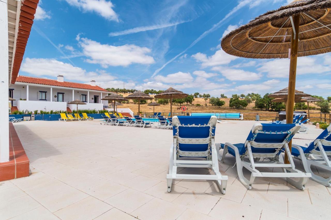 Monte Da Cabeca Gorda Bed & Breakfast Alcáçovas Екстериор снимка